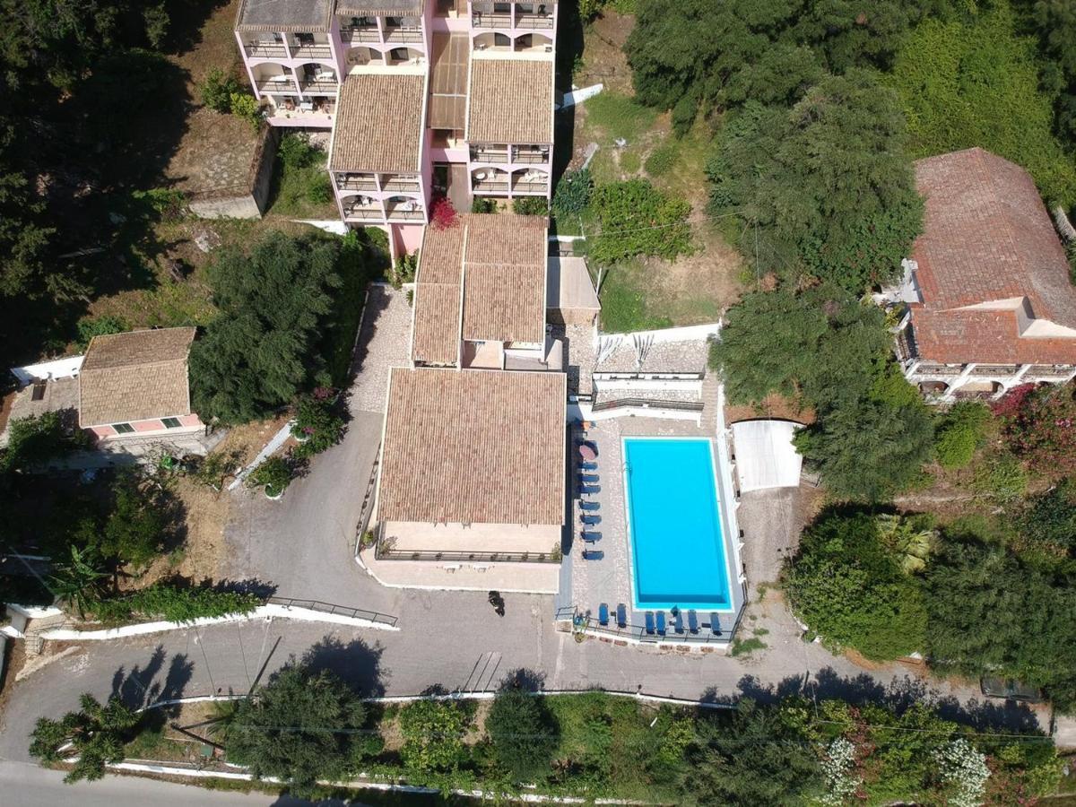 Siora Leni Hotel 2*