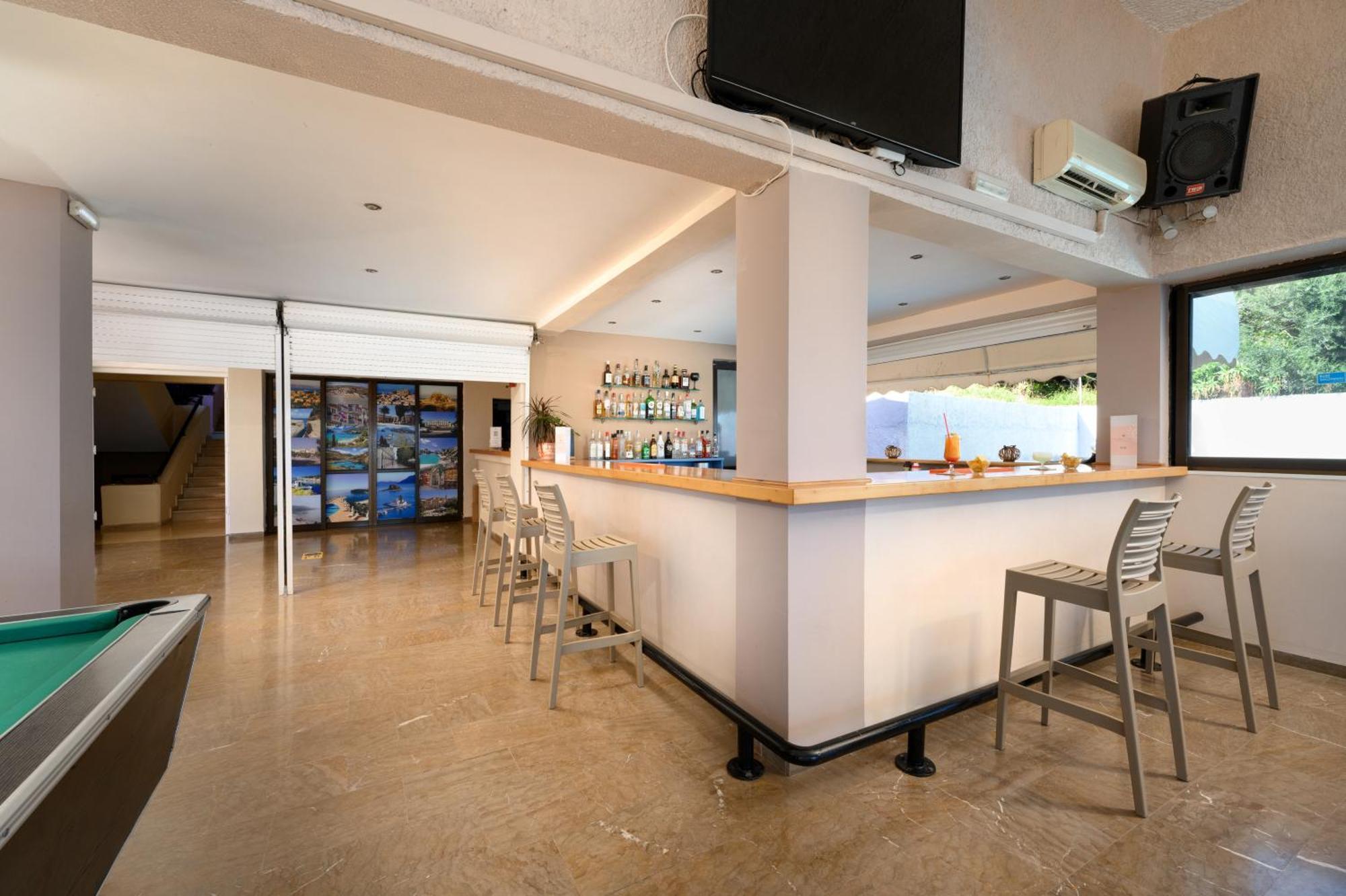 Siora Leni Hotel 2*